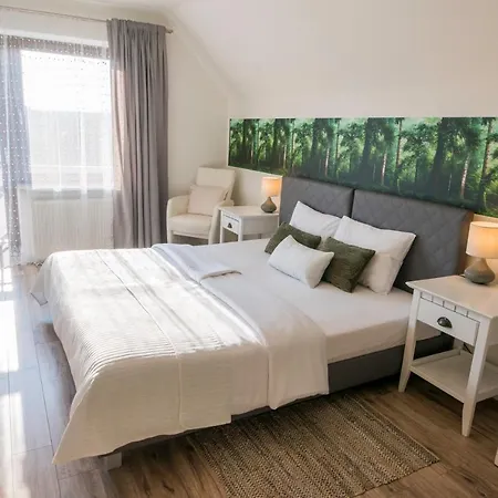 Forest View Проживание в семье Бискупец